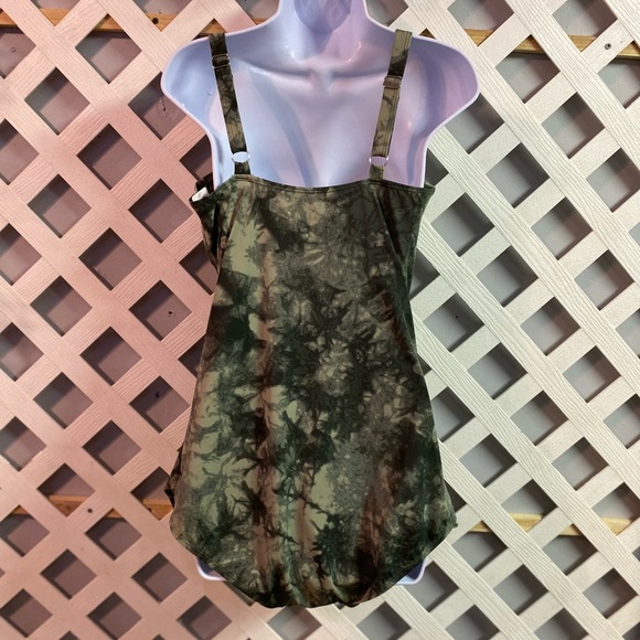 Denim & Co. Beach Sweetheart Front Skirt Swim Dress Olive Tie Dye Regular 14 - Picture 2 of 7